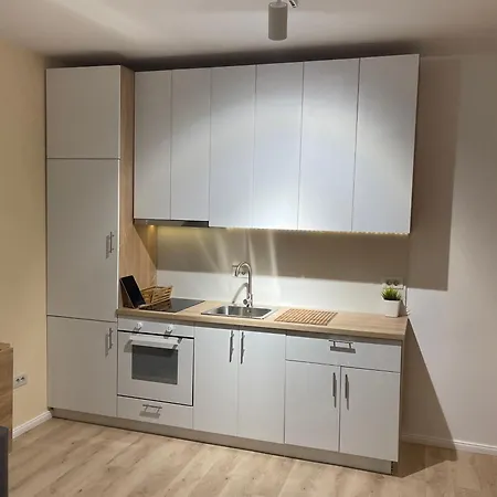 Apartment 公寓 *